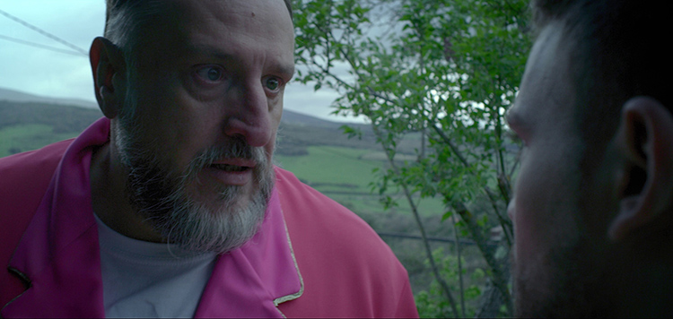 APRIETA PERO RARAMENTE AHOGA